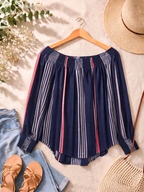 Express Women's Medium Blouse | Blue w/Warm Pink & White | Like New